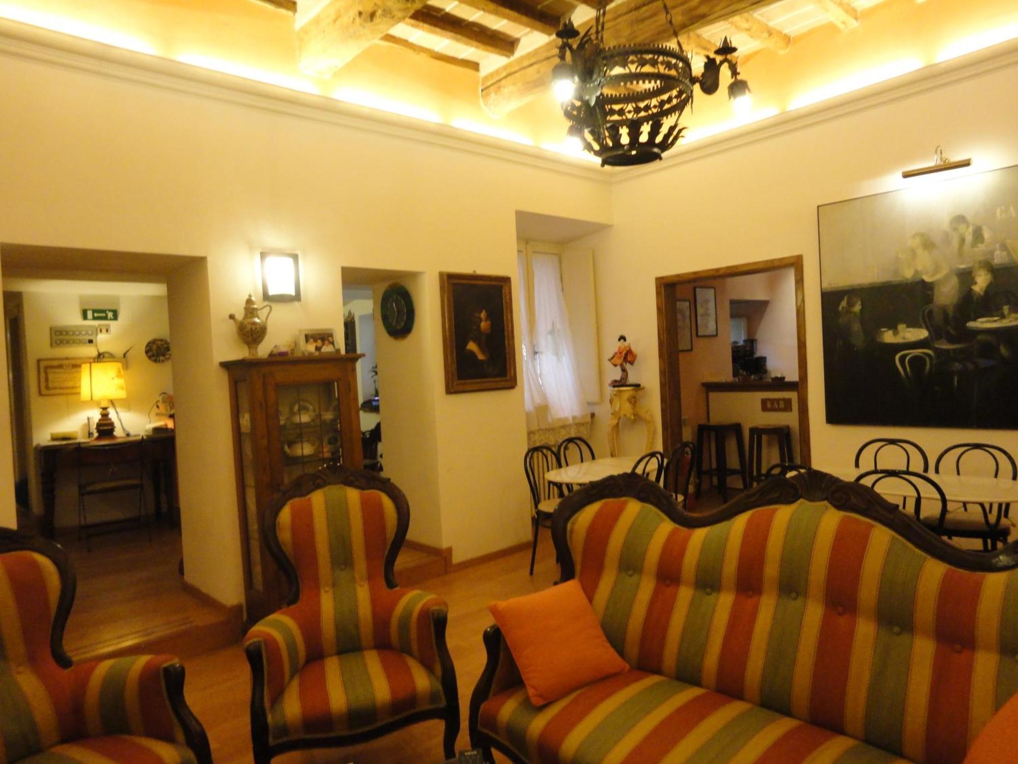 פרוג'ה Hotel Morlacchi מראה חיצוני תמונה