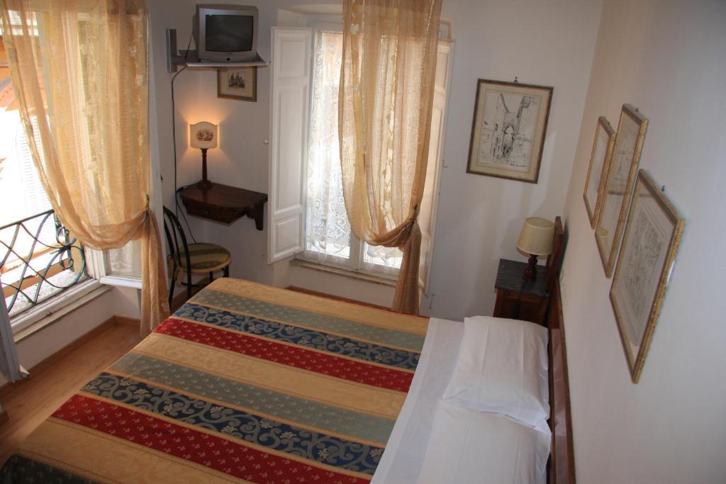 פרוג'ה Hotel Morlacchi חדר תמונה