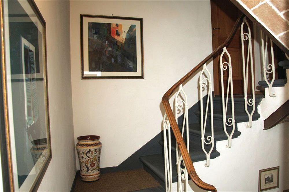 פרוג'ה Hotel Morlacchi מראה חיצוני תמונה