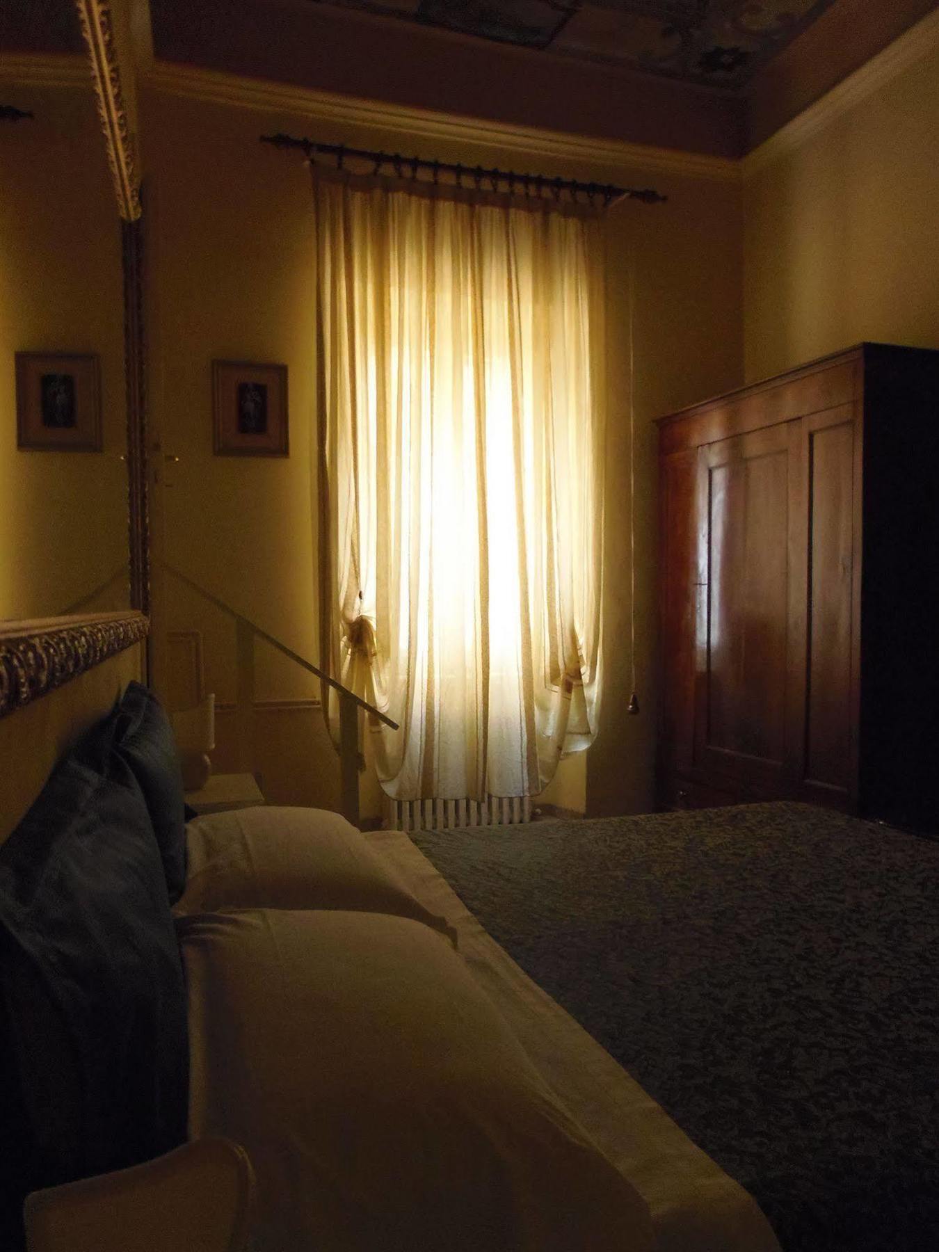פרוג'ה Hotel Morlacchi מראה חיצוני תמונה