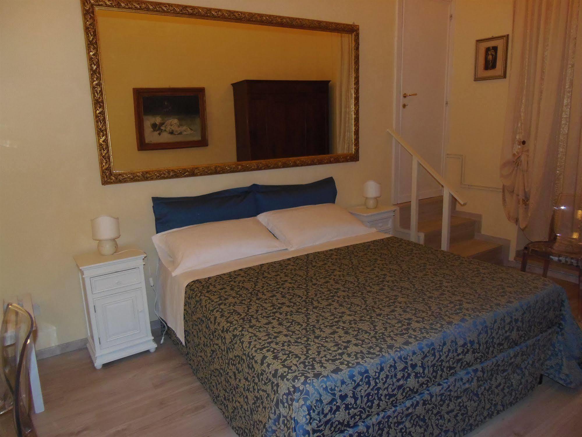 פרוג'ה Hotel Morlacchi מראה חיצוני תמונה