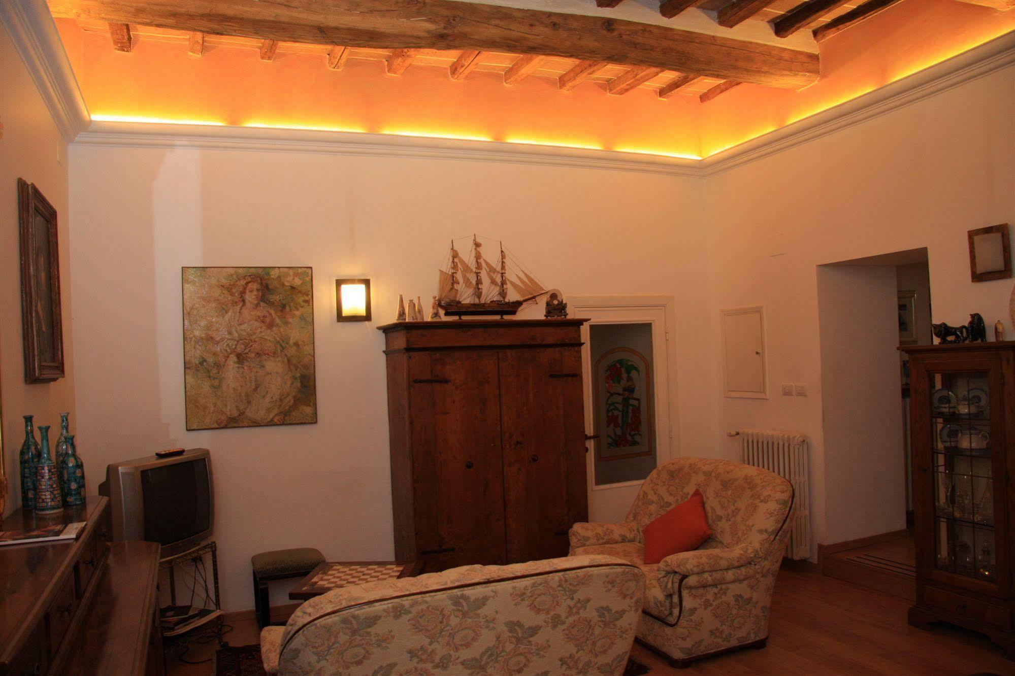 פרוג'ה Hotel Morlacchi מראה חיצוני תמונה